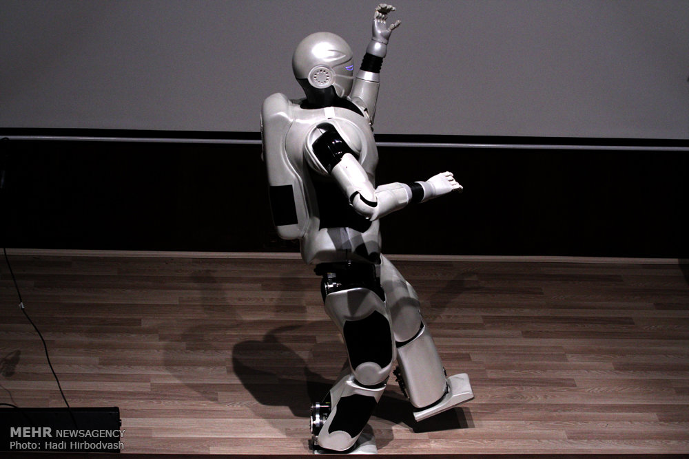 Iranian humanoid robot among bests of 2020 - Mehr News Agency