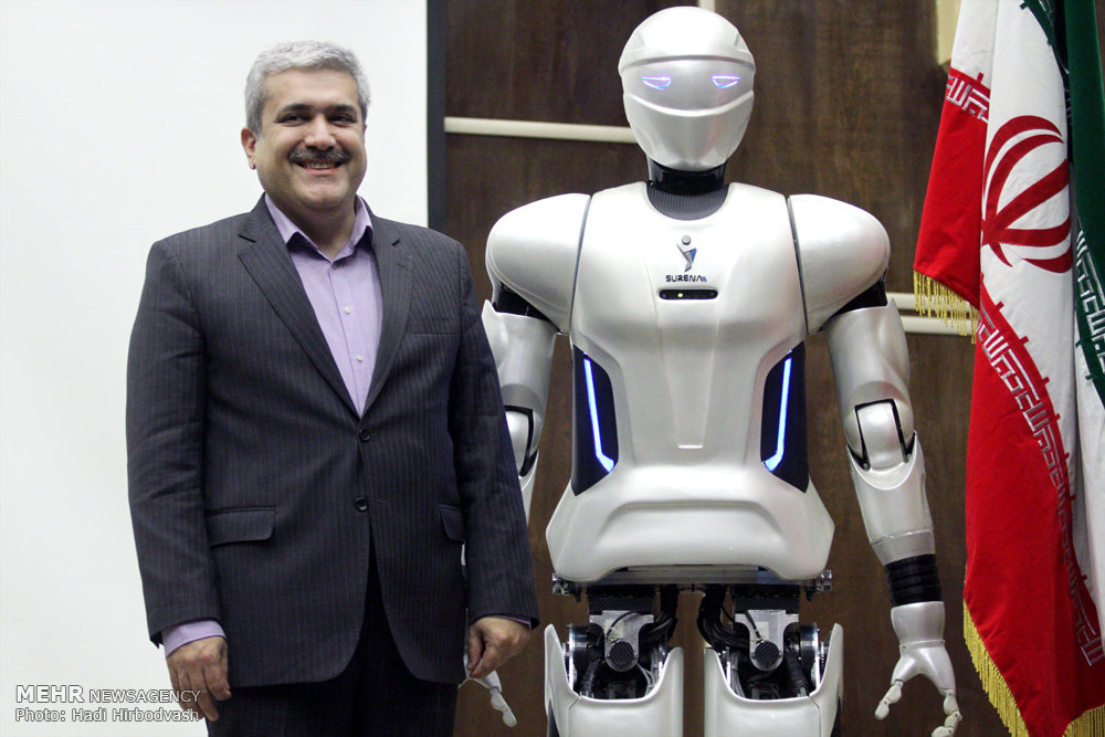 Iranian humanoid robot Surena III - Mehr News Agency