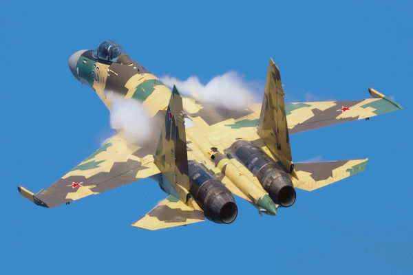 امضای قرارداد ۲ میلیارد دلاری میان چین و روسیه برای خرید جنگنده 