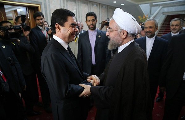 Ruhani, Türkmenistan Cumhurbaşkanı'nı karşıladı