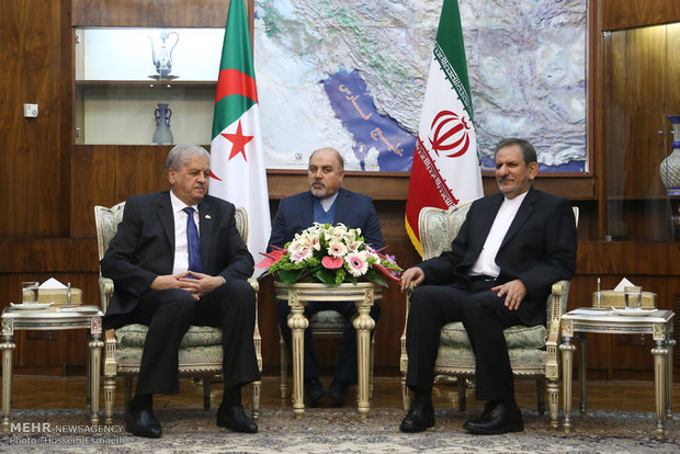 Algerian PM, Iran's 1st VP meet in Tehran