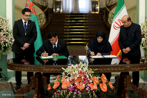 Joint meeting of Iran, Turkmenistan