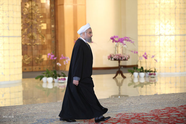 Rouhani meets world leaders in summit of GECF