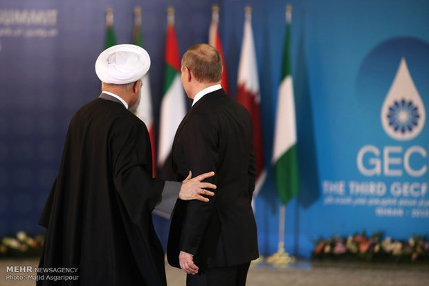 Rouhani meets world leaders in summit of GECF