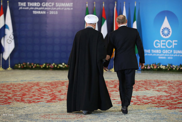 Rouhani meets world leaders in summit of GECF