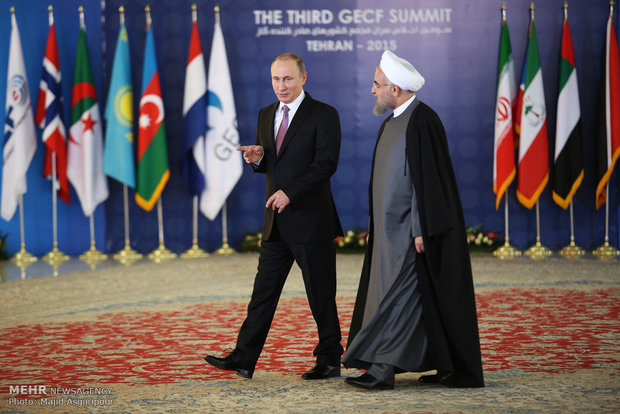 Rouhani meets world leaders in summit of GECF