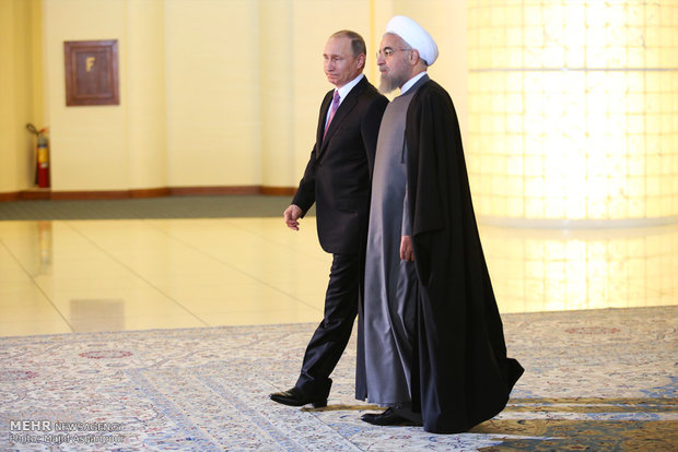 Rouhani meets world leaders in summit of GECF