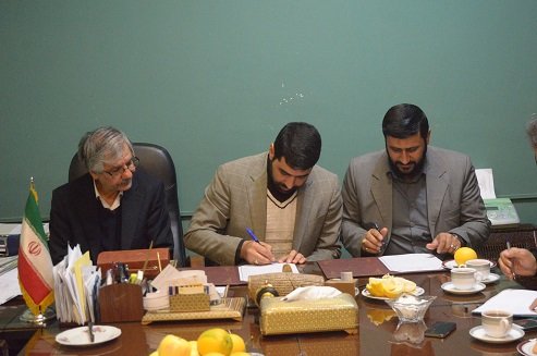 تفاهم‌نامه همکاری بسیج رسانه با حقوقدانان فارس امضا شد 