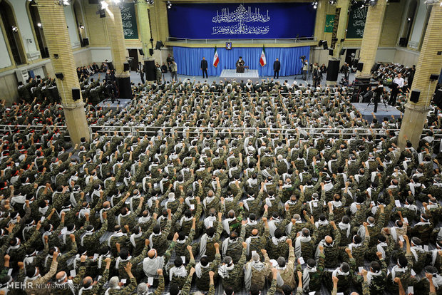 لقاء الآلاف من قادة قوات التعبئة مع قائد الثورة الاسلاميةمعظم انقلاب