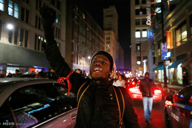 اعتراض به تبعیض نژادی پلیس در شیکاگو‎