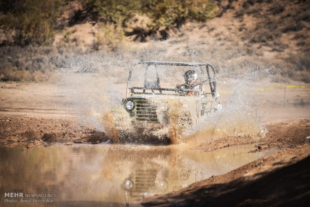 Off-road car rally in Shiraz