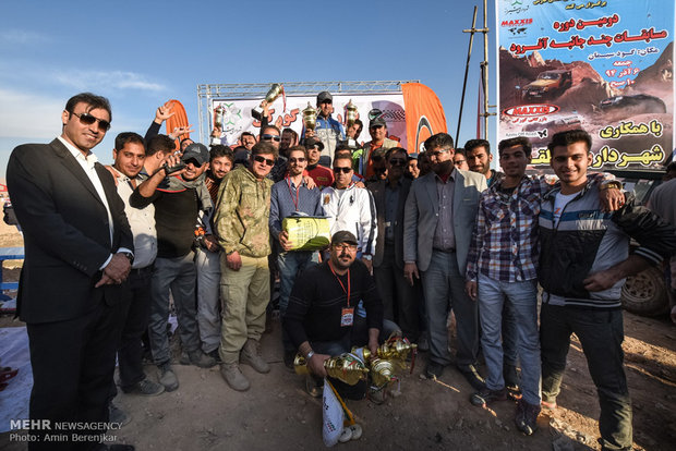 Off-road car rally in Shiraz