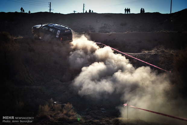 Off-road car rally in Shiraz