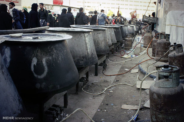 Massive march for Arbaeen Hosseini