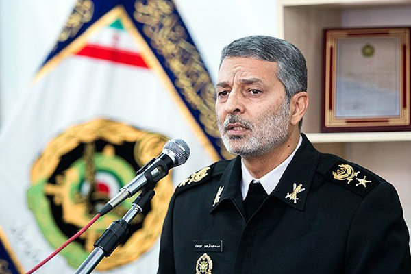 ایران اسلامی برای ارتقاء توان نظامی خود نیاز به مجوز بیگانه ندارد