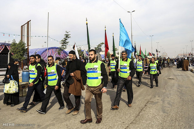 راهپیمایی عظیم زائران اربعین حسینی