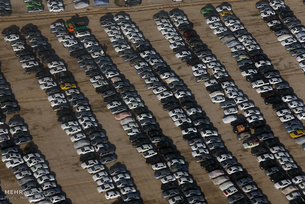 پارک ۸۰ هزار خودرو در پارکينگ‌های مهران/خروج زائران ممکن نیست