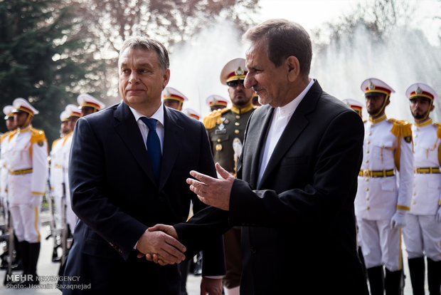 مراسم استقبال رئيس وزراء المجر
