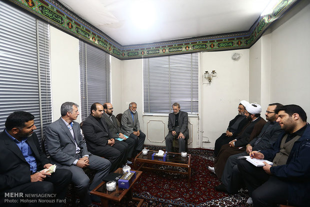 رئیس مجلس شورای اسلامی با هیات مدیره دانشگاه پیام نور استان قم 