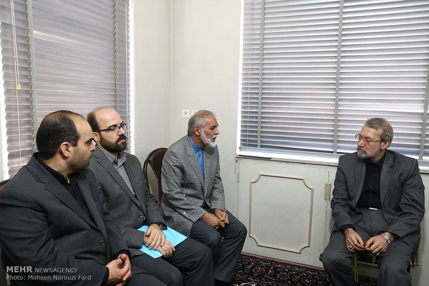 رئیس مجلس شورای اسلامی با هیات مدیره دانشگاه پیام نور استان قم 