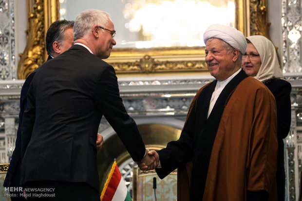 Hungary's Orban, Rafsanjani meet