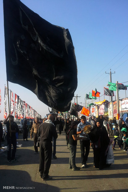 راهپیمایی عظیم زائران اربعین حسینی