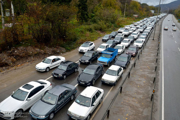 ترافیک در محورهای مازندران سنگین است