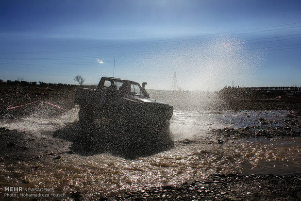 Off-road competitions in Qazvin