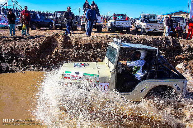 Off-road competitions in Qazvin