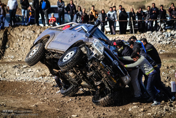 Off-road competitions in Qazvin