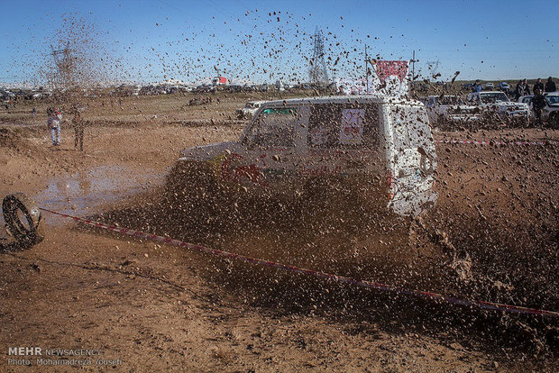 Off-road competitions in Qazvin