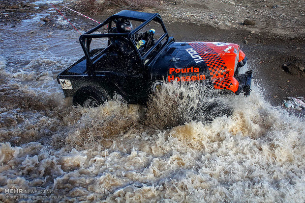 Off-road competitions in Qazvin