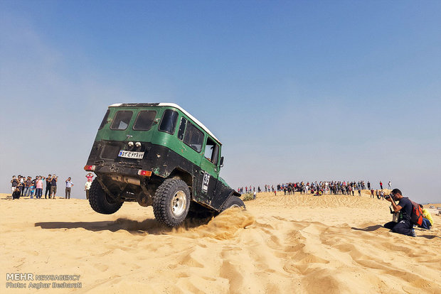 Auto racing in Qeshm