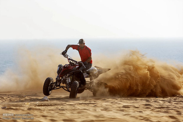 Auto racing in Qeshm