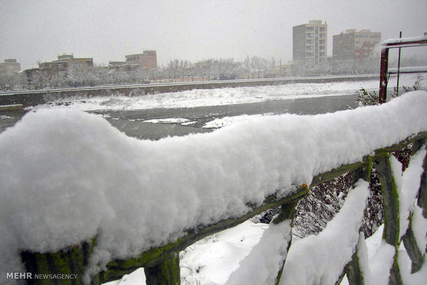 بارش برف در سقز