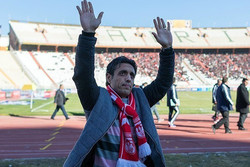 Tractor signs Khatibi as head coach