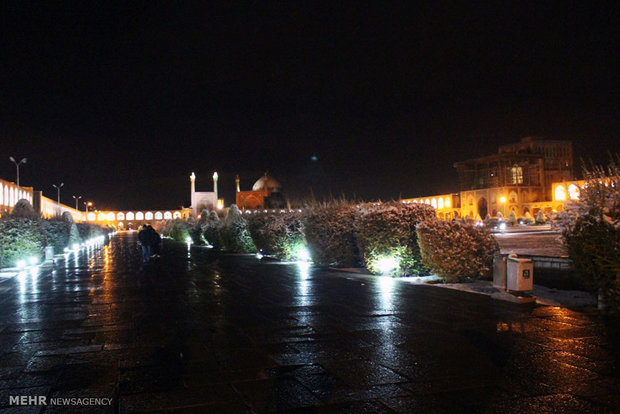 Snowy days of Isfahan