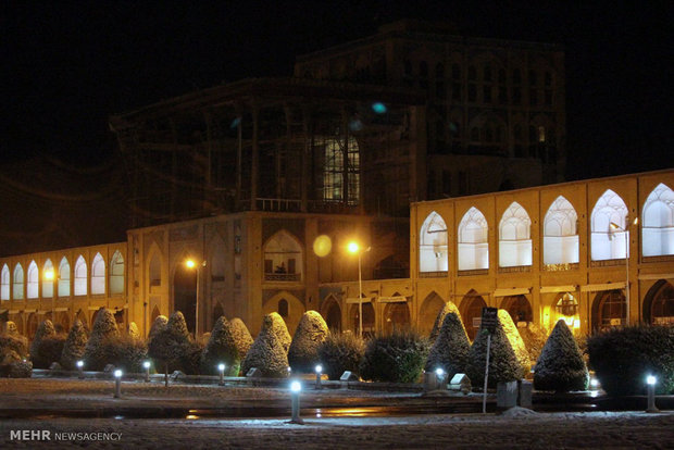 Snowy days of Isfahan