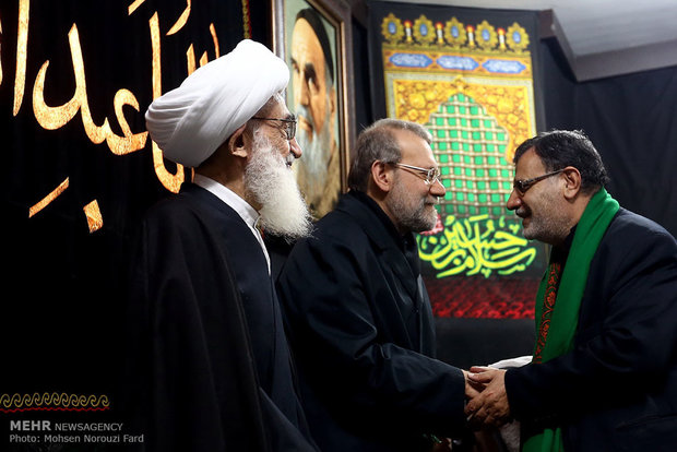 حضور رئیس مجلس شورای اسلامی در مراسم عزاداری در قم