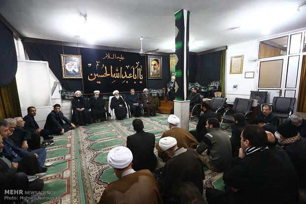 حضور رئیس مجلس شورای اسلامی در مراسم عزاداری در قم
