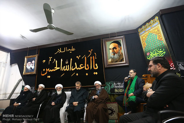 حضور رئیس مجلس شورای اسلامی در مراسم عزاداری در قم