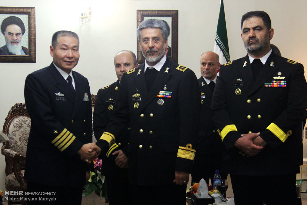 لقاء الوفد العسكري الصيني مع قائد القوة البحرية للجيش 