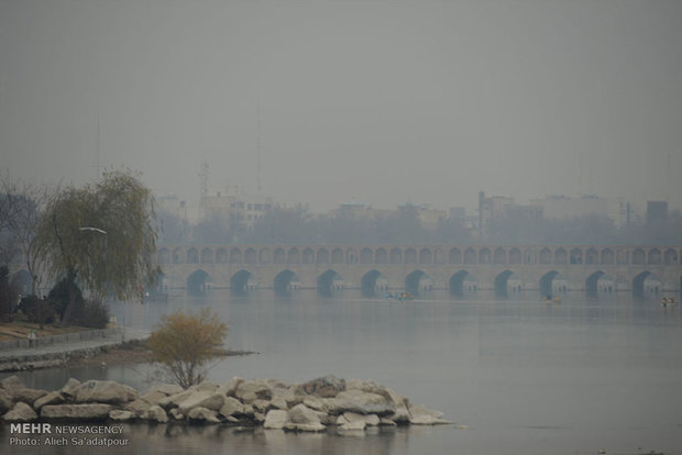 هوای اصفهان با رسیدن به شاخص آلودگی ۱۳۷ ناسالم است