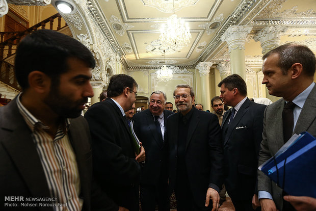 Larijani, Gerard Larcher presser in Tehran