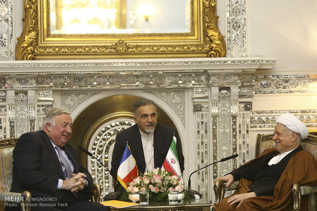 Rafsanjani meets Larcher on Monday