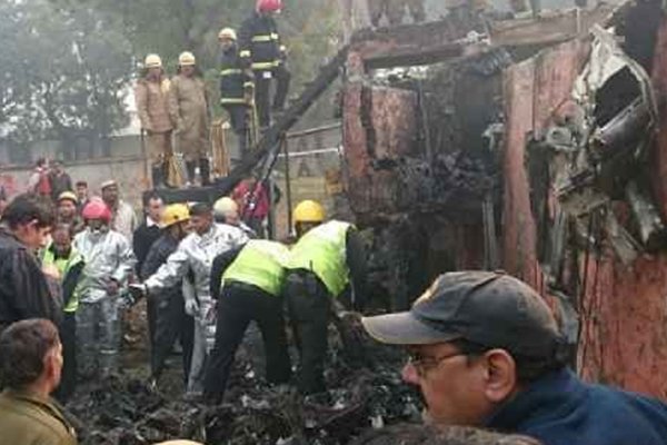 ہندوستانی سکیورٹی فورسز کا طیارہ گر کرتباہ ، 10 افراد ہلاک