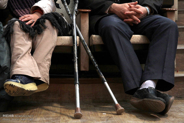 تجهيز بوستانهای شرق تهران به ویلچر ویژه معلولان 