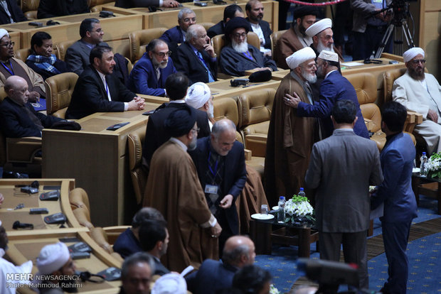 Intl. Islamic Unity Confab opens in Tehran