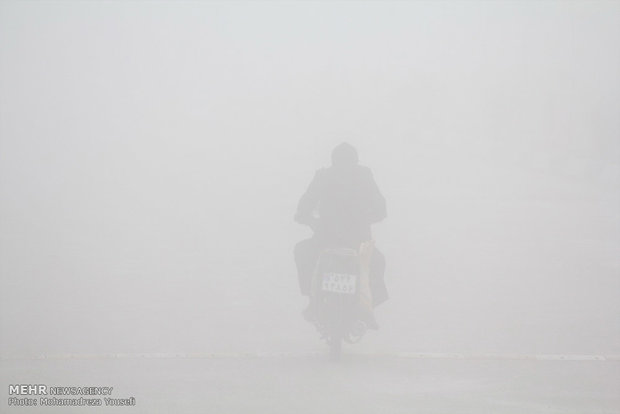  مه آلودگی منطقه فرودگاه اصفهان تا بعدازظهر برطرف می‌شود 