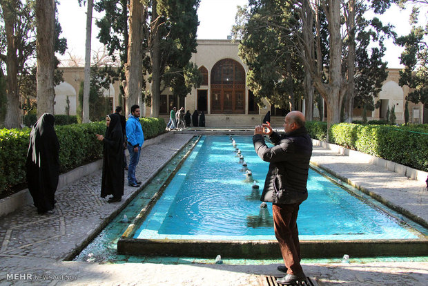 نامه‌ای که سکوت را شکست؛حریم باغ تاریخی فین کاشان در آستانه تغییر است؟